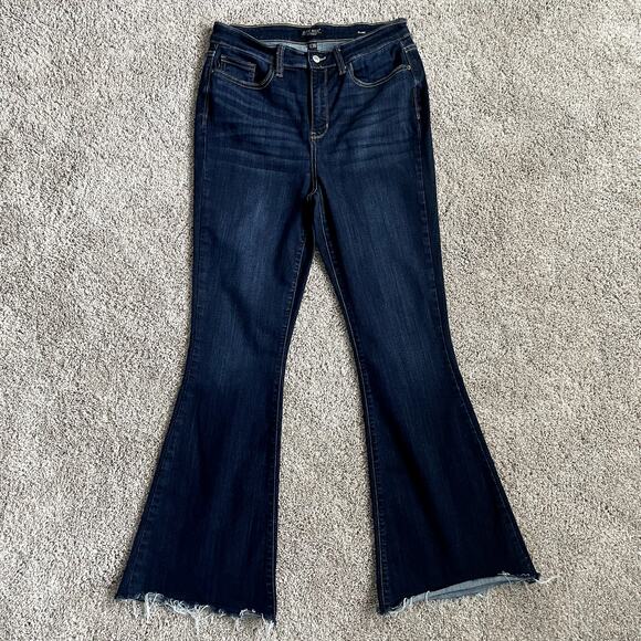 Judy Blue Denim - Judy Blue Women's Flare Jeans size 11/30 Raw Hem